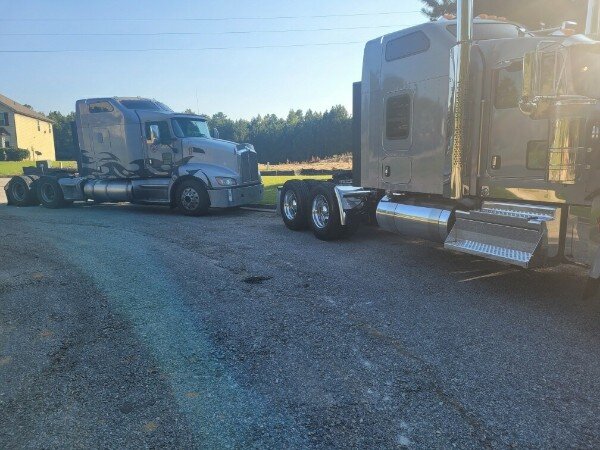 Chrome Kenworth side profile